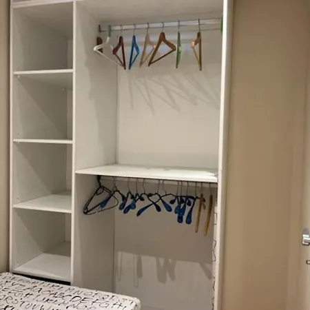 Cosy And Renewed T2 In Campolide - D Апартаменты *